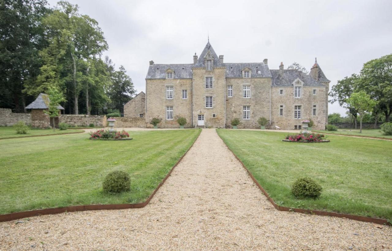 Château de Cadouzan Saint-Dolay Exterior foto