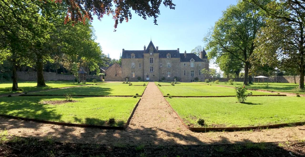 Château de Cadouzan Saint-Dolay Exterior foto