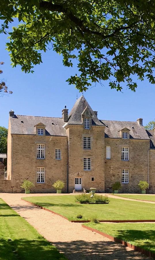 Château de Cadouzan Saint-Dolay Exterior foto